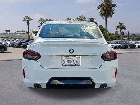 Used 2025 BMW 230i Coupe w/ M Sport Package image 6