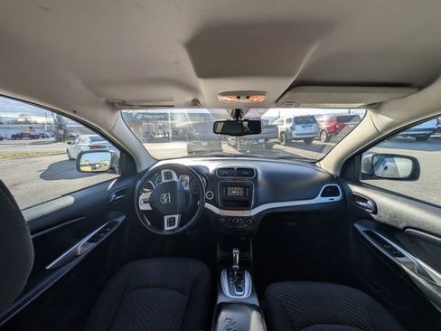 Used 2015 Dodge Journey FWD image 39