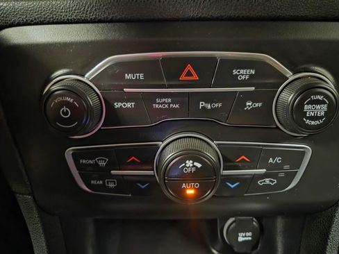 Used 2021 Dodge Charger R/T image 27