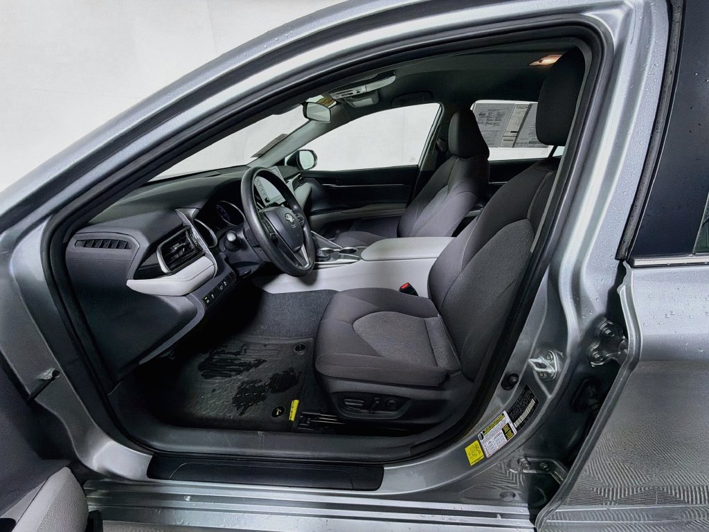 Used 2023 Toyota Camry LE FWD image 12