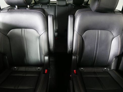 Used 2024 MAZDA CX-90 Plug-In Hybrid w/ Premium Pkg image 13