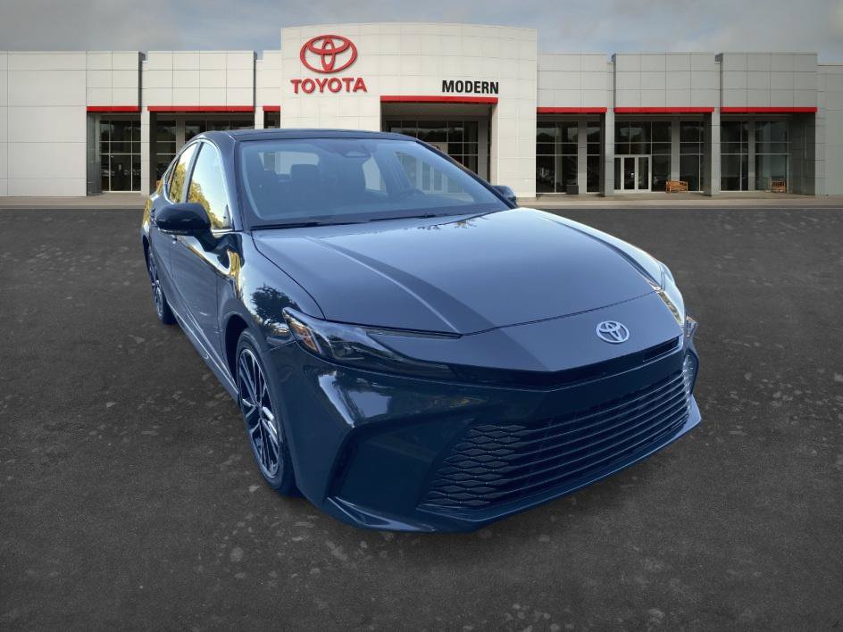 Certified 2025 Toyota Camry XLE FWD image 3