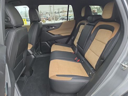 Used 2025 Chevrolet Equinox ACTIV image 15