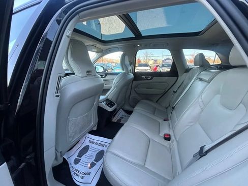Used 2023 Volvo XC60 B6 Ultimate w/ Protection Package Premier AWD/4WD image 20