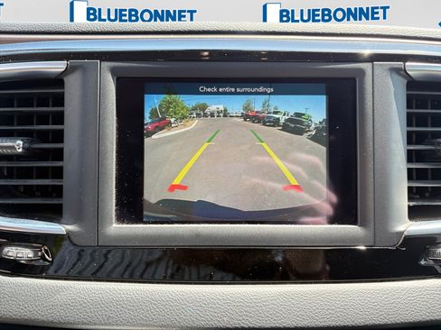Used 2018 Chrysler Pacifica Touring Plus FWD image 16