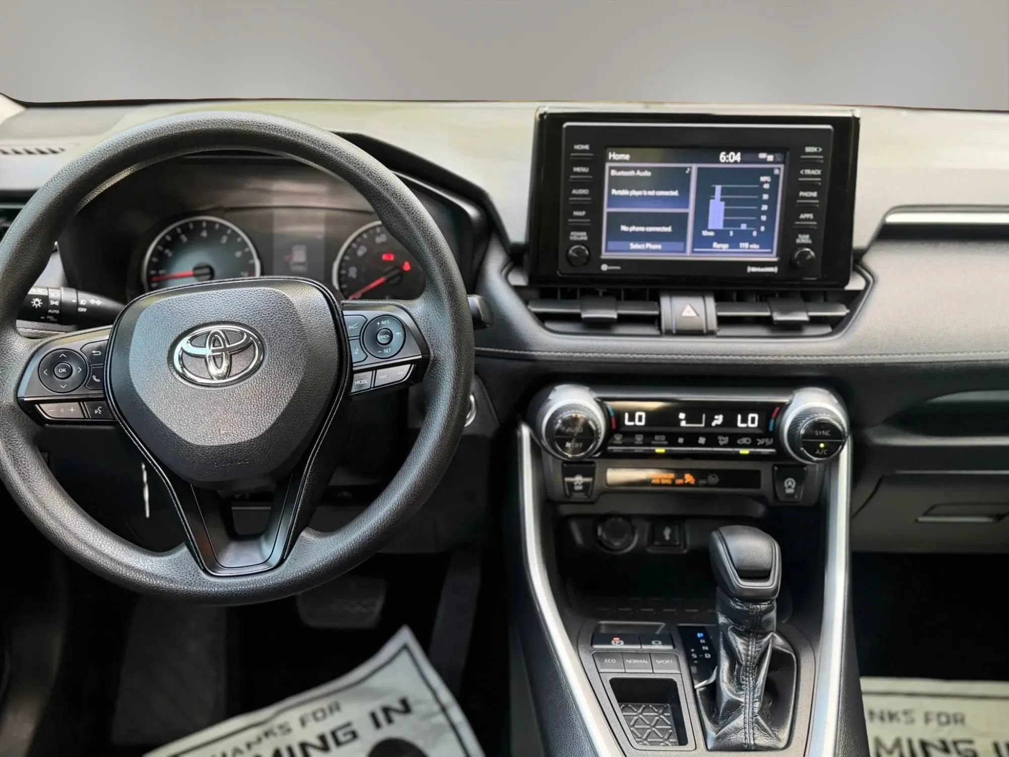 Used 2020 Toyota RAV4 XLE FWD image 18