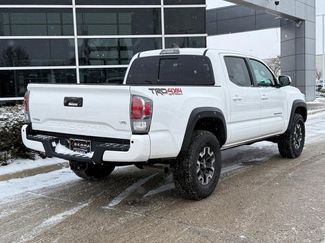 Used 2022 Toyota Tacoma TRD Off-Road w/ Technology Package video 3