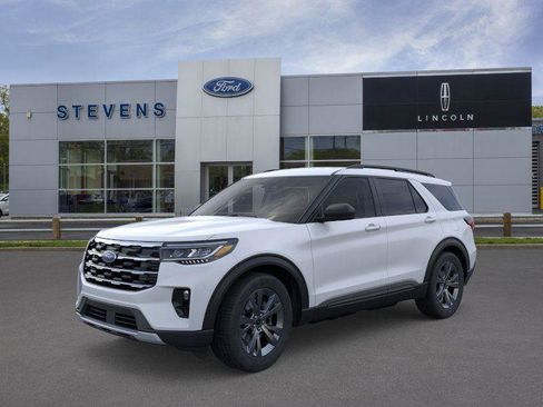 New 2026 Ford Explorer Active w/ Active Comfort Package image 2