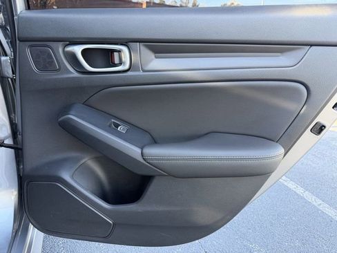 Used 2023 Honda Civic EX-L image 30
