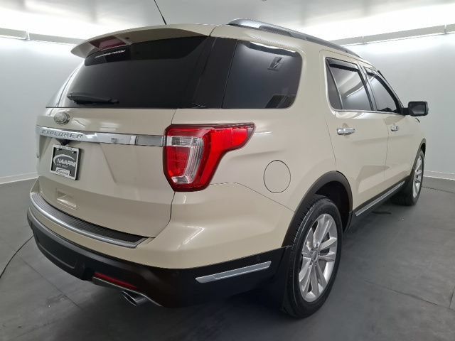 Used 2018 Ford Explorer Limited w/ Equipment Group 301A FWD image 8