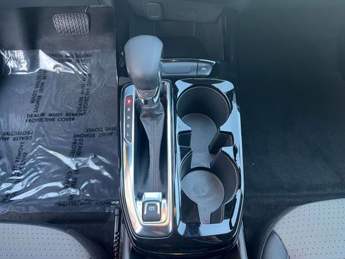 Used 2025 Chevrolet Trax LT image 39