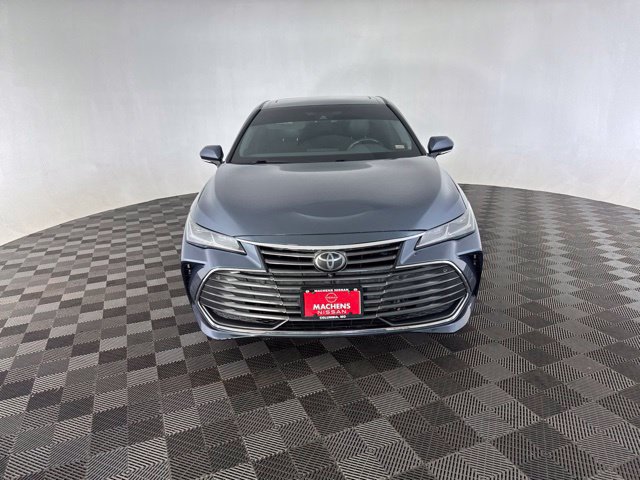 Used 2019 Toyota Avalon Limited w/ Advanced Safety Package FWD image 2