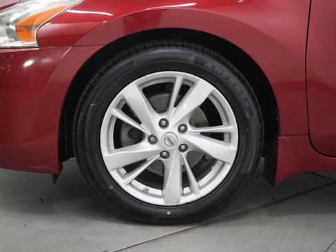 Used 2015 Nissan Altima 2.5 SV FWD image 27