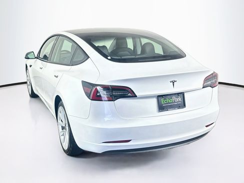 Used 2023 Tesla Model 3 Standard Range RWD image 5