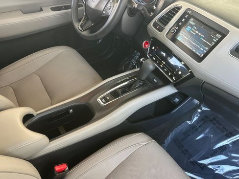 Used 2021 Honda HR-V EX-L image 32