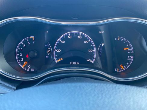 Used 2014 Jeep Grand Cherokee Laredo image 14