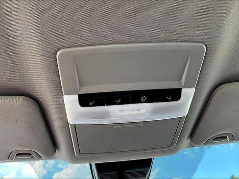 Used 2024 Nissan Altima 2.5 SV FWD image 16