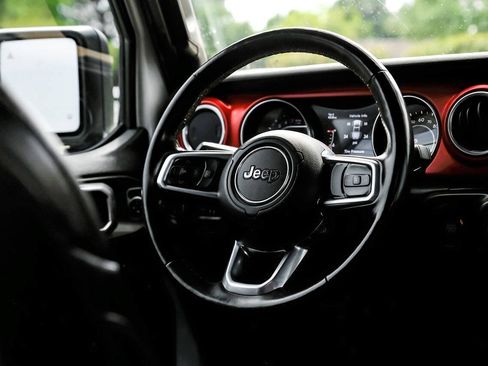 Used 2020 Jeep Gladiator Rubicon AWD/4WD image 15