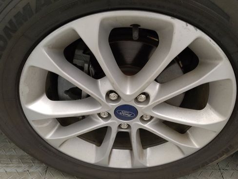 Used 2020 Ford Fusion SE FWD image 31