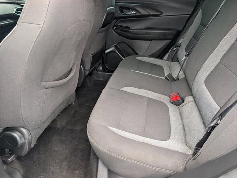 Used 2021 Chevrolet TrailBlazer LS FWD image 14