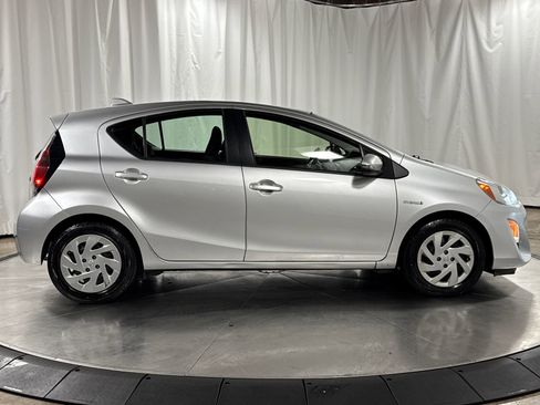 Used 2015 Toyota Prius C Three FWD image 6