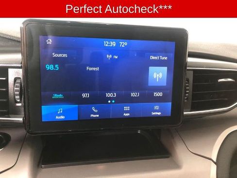 Certified 2023 Ford Explorer XLT w/ Equipment Group 202A AWD/4WD image 4