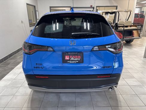 New 2026 Honda HR-V Sport image 3
