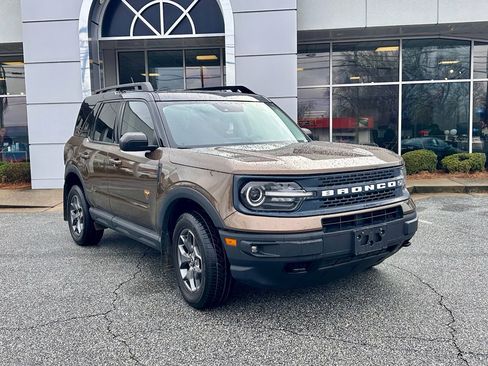 Used 2022 Ford Bronco Sport Badlands w/ Premium Package image 2