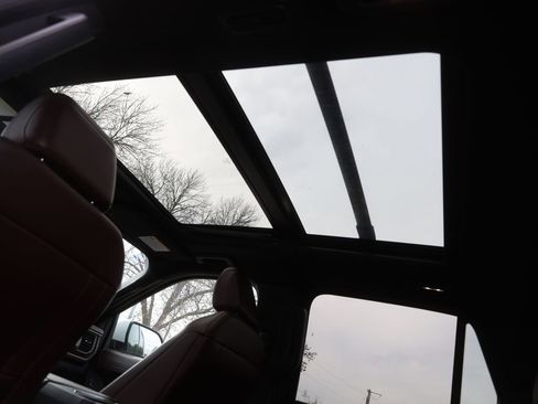 Used 2024 Ford Expedition Limited image 35