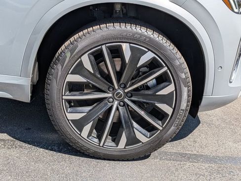 Certified 2025 Volvo XC90 T8 Plus w/ Protection Package Premier AWD/4WD image 14
