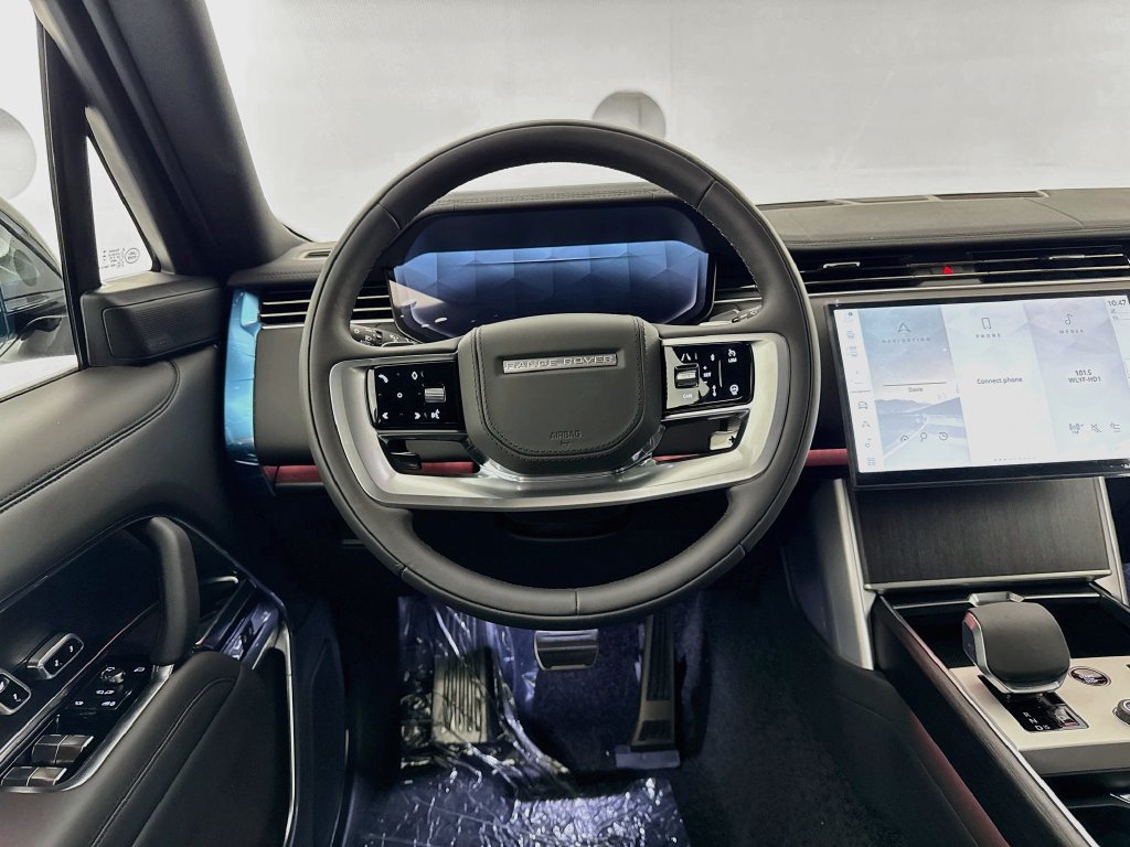 New 2027 Land Rover Range Rover Long Wheelbase SE AWD/4WD image 23