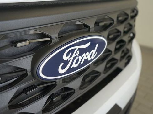 Used 2025 Ford Maverick XLT w/ XLT Luxury Package FWD image 19