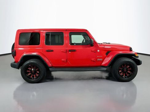 Used 2024 Jeep Wrangler Unlimited Sahara w/ Technology Group AWD/4WD image 4
