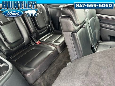 Used 2018 Ford Explorer Sport image 11