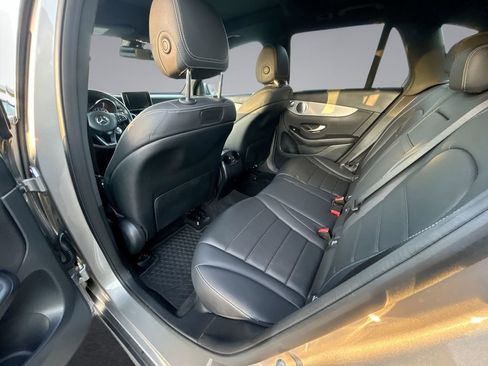 Used 2019 Mercedes-Benz GLC 300 4MATIC image 33