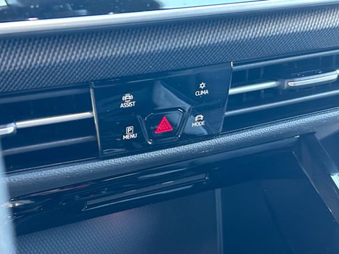 New 2026 Volkswagen Golf SE FWD image 12