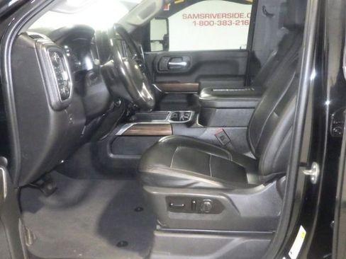 Used 2020 Chevrolet Silverado 3500 LT w/ True North Edition AWD/4WD image 8