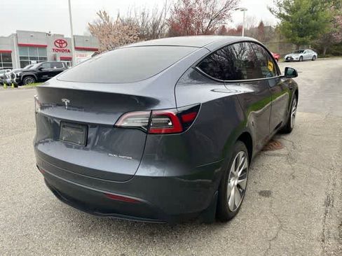 Used 2020 Tesla Model Y Long Range image 4