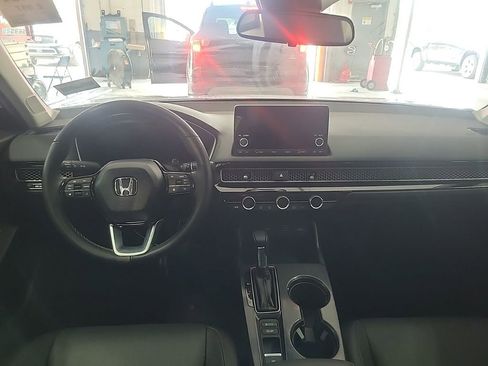 Used 2024 Honda Civic EX-L image 9