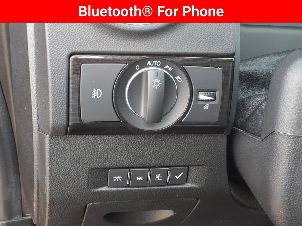 Used 2014 Chevrolet Captiva Sport LT w/ Convenience Package FWD image 22
