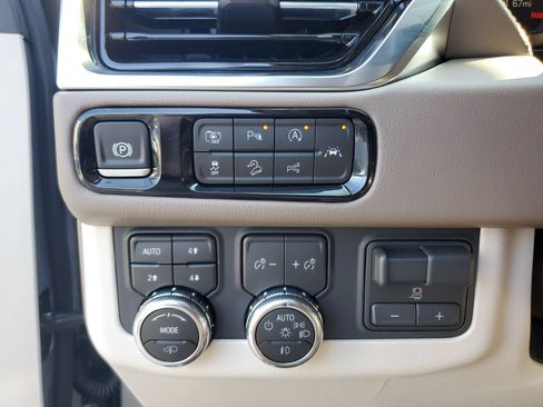 New 2026 GMC Yukon Denali w/ Denali Reserve Package AWD/4WD image 29