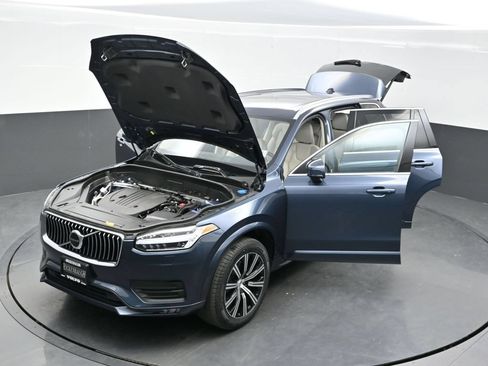 Used 2023 Volvo XC90 B5 Core w/ Protection Package Premier AWD/4WD image 41