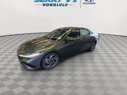 New 2025 Hyundai Elantra SEL w/ Cargo Package image 4