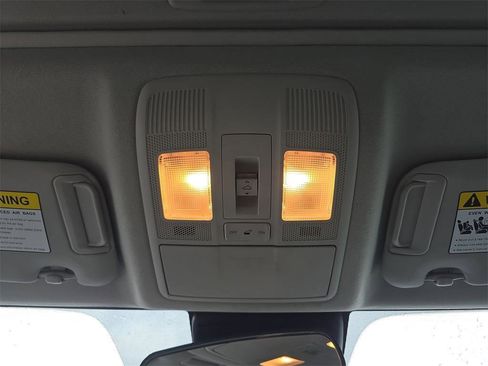 Used 2018 MAZDA MAZDA3 Grand Touring image 25