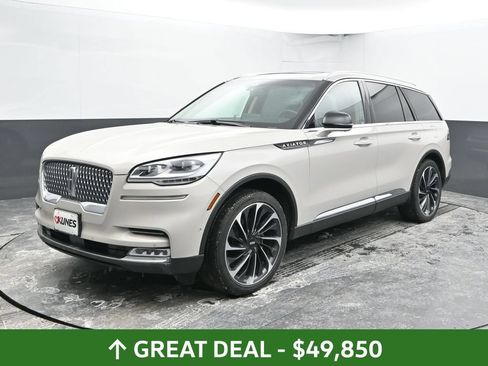 Used 2024 Lincoln Aviator Reserve w/ Equipment Group 201A AWD/4WD image 10