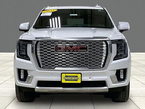 Used 2023 GMC Yukon Denali w/ LPO, Floor Liner Package AWD/4WD image 3