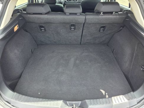 Used 2016 MAZDA MAZDA3 i Touring w/ Popular Equipment Package FWD image 39