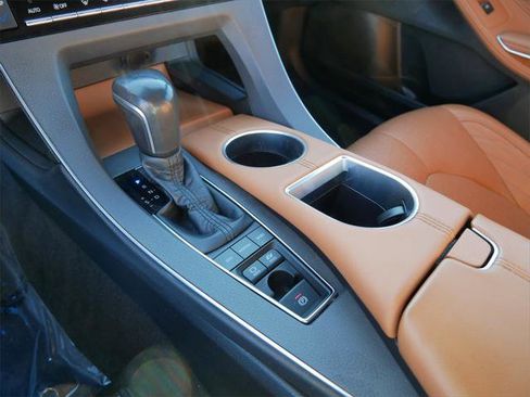 Certified 2020 Toyota Avalon Limited image 19