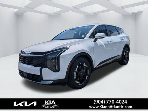 Used 2026 Kia Sportage EX FWD image 7