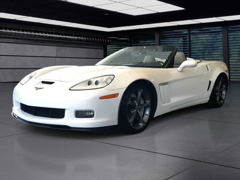 Used 2012 Chevrolet Corvette Grand Sport w/ 2LT Preferred Equipment Group RWD image 1